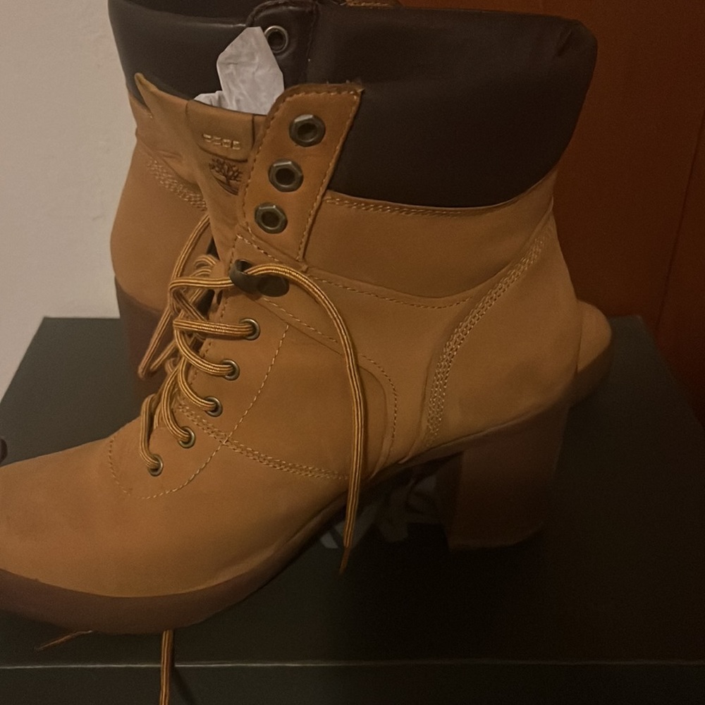 Boots - Picture 2 of 3